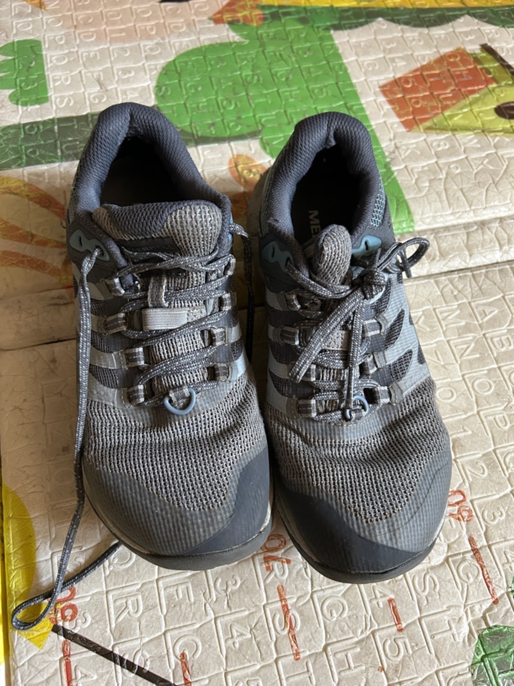 Merrell women Gray and Black Lightweight Trail Sneakers